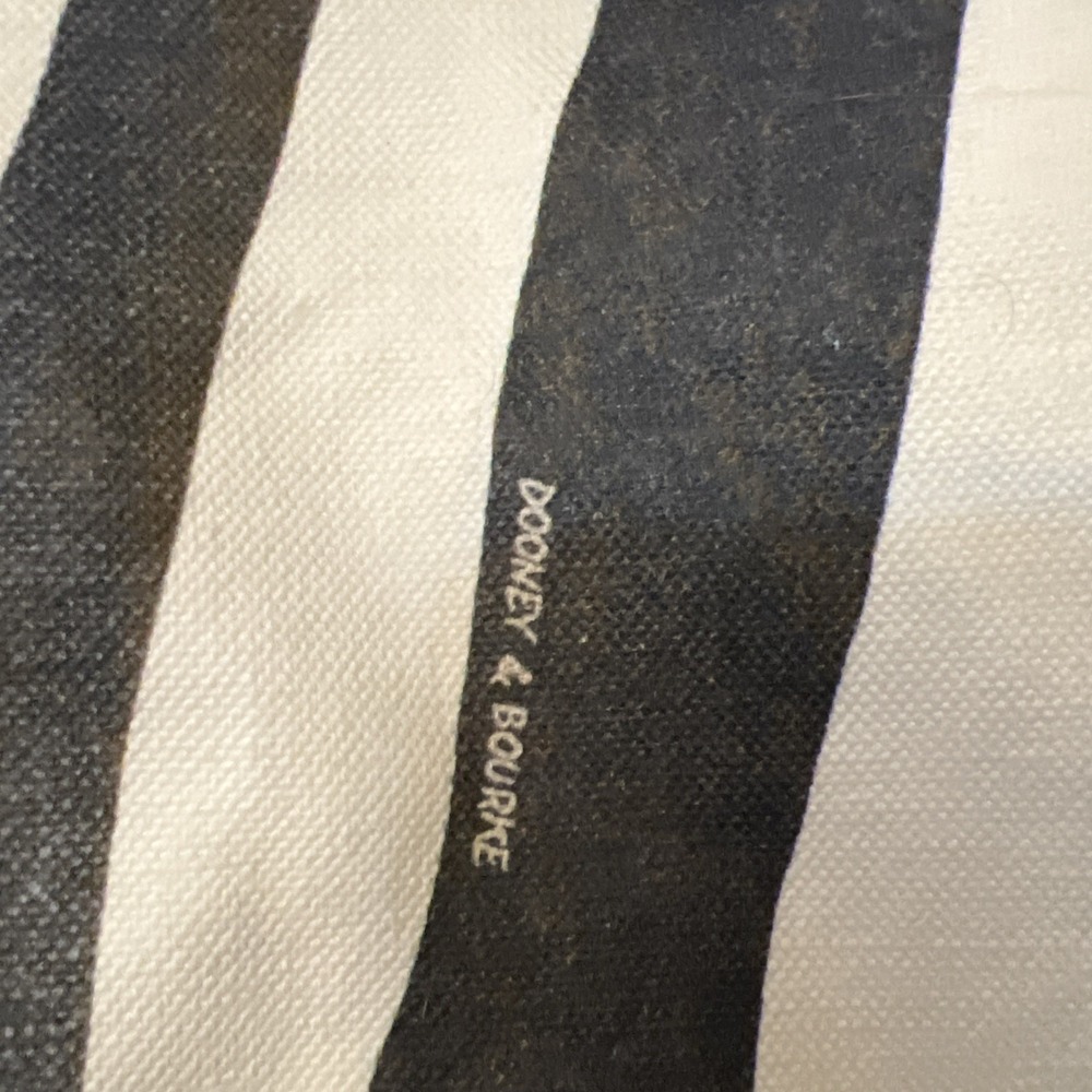 Dooney & Bourke Leather n Canvas Weekender Travel Zebra Satchel Tote Bag 17" lg - Picture 3 of 11